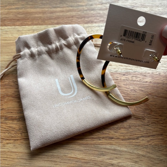 Uncommon James Tortoise and Gold Hoop Earrings - Picture 4 of 7